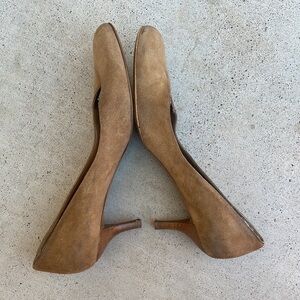 Salvatore ferragamo suede Sz 8.5 kitten heels